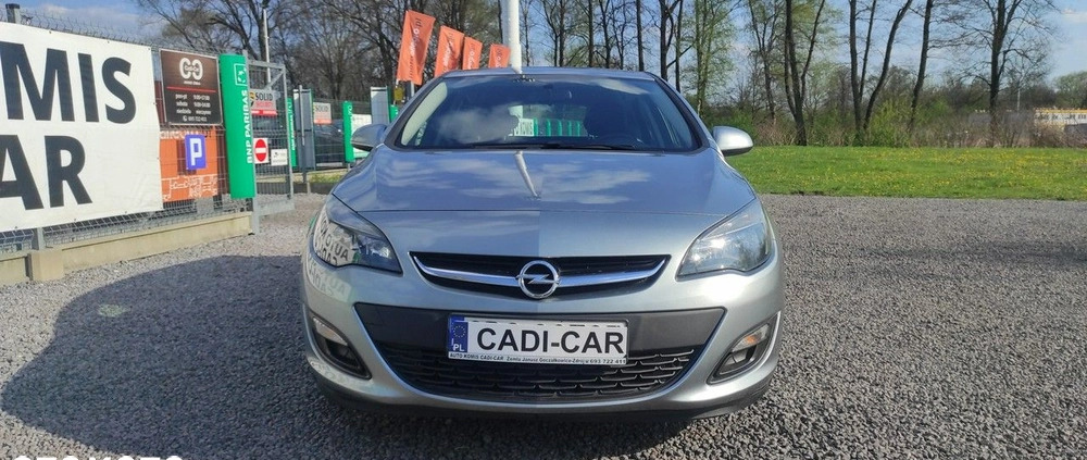 Opel Astra cena 31900 przebieg: 174000, rok produkcji 2014 z Izbica Kujawska małe 137